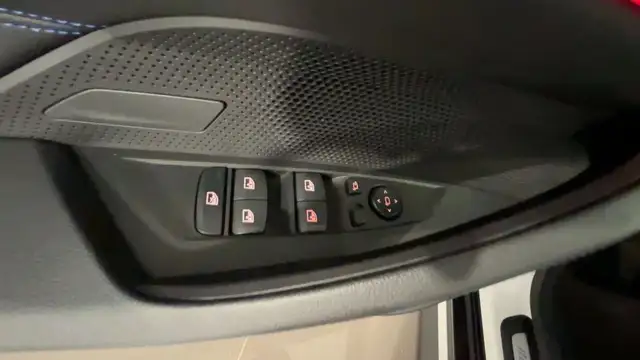 BMW 4 Series view 17