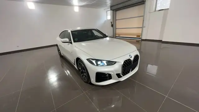 BMW 4 Series view 3
