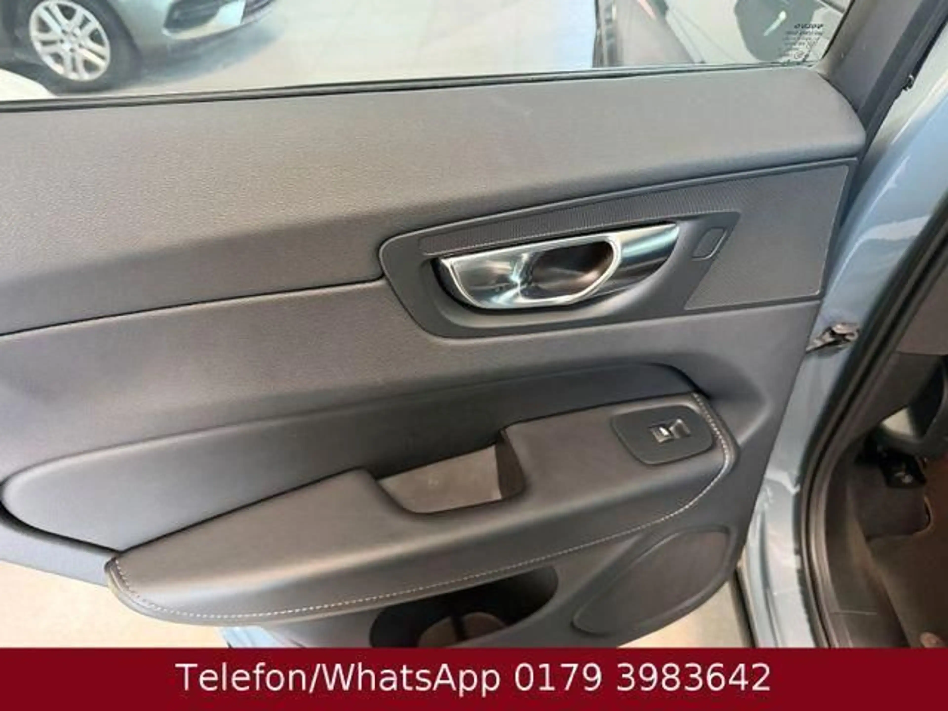 Volvo XC60 R Design 2WD 184 kW (250 PS), Automatik,... — photo 14