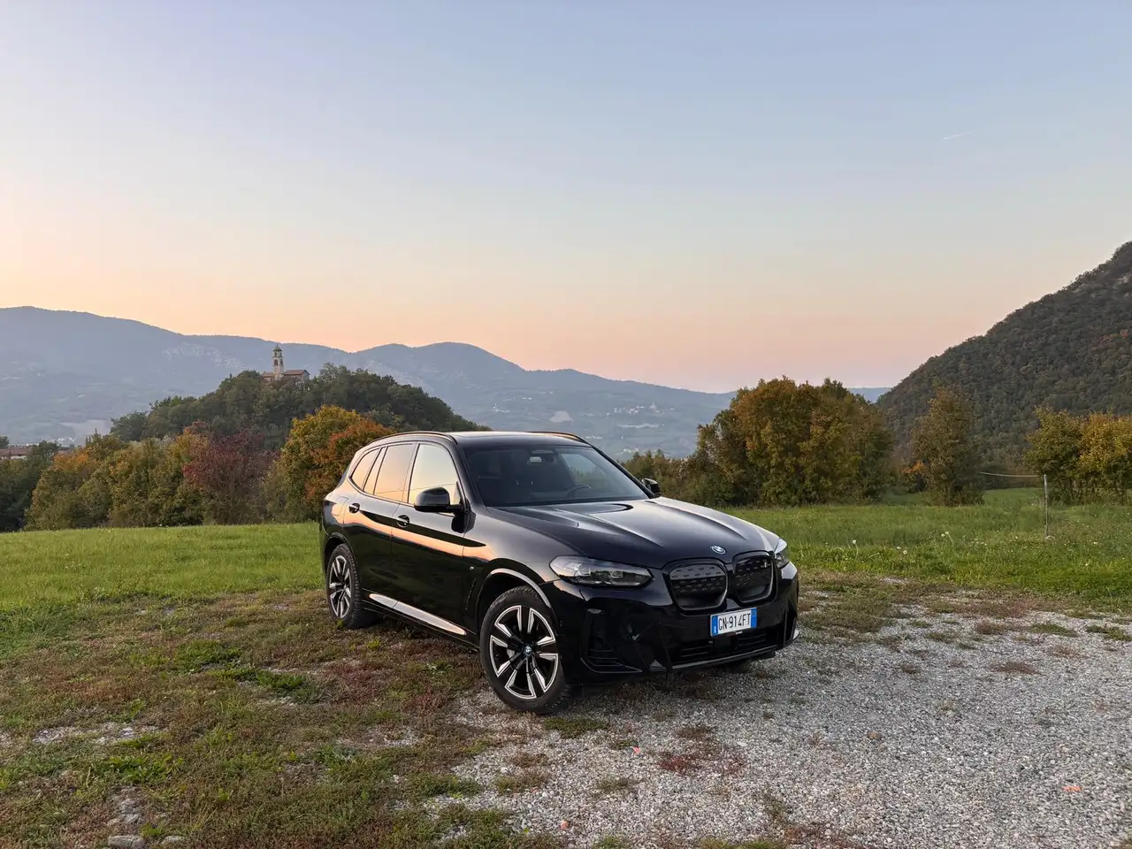 BMW iX3