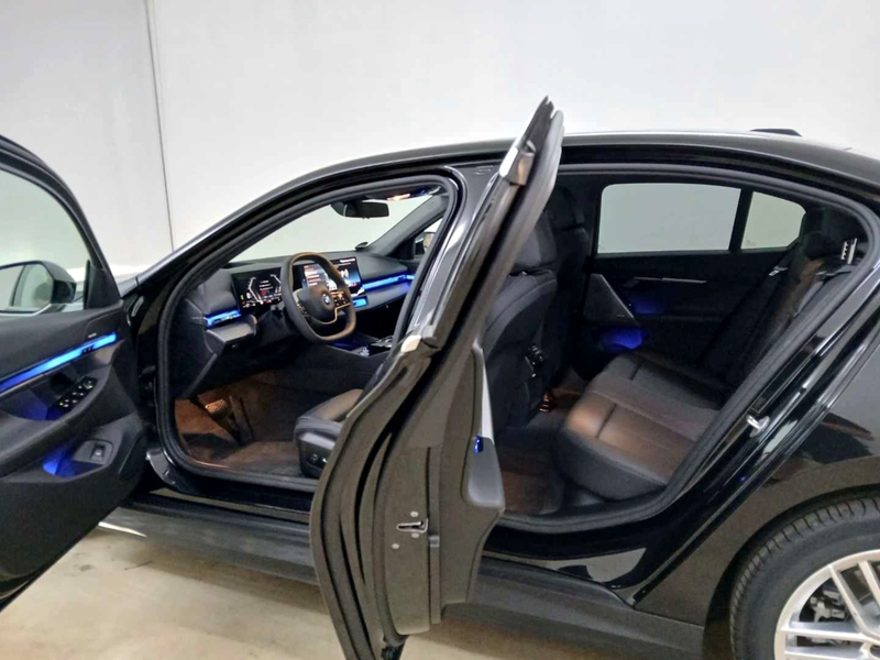 BMW 530 530e Pano HeadUp HarmanKardon 360°Kam ACC — photo 13