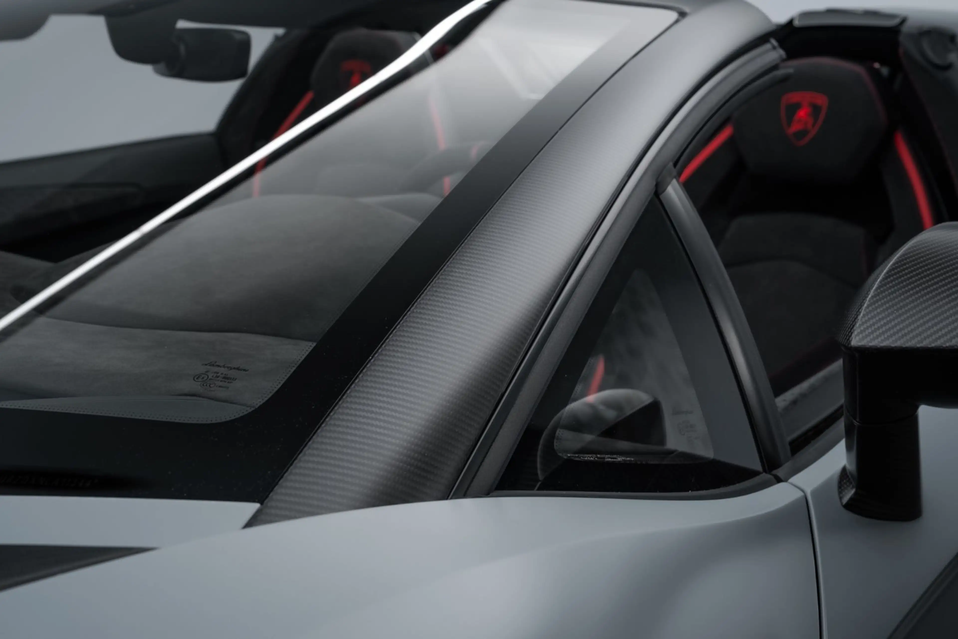 Lamborghini Aventador Ultimae Roadster CARBON/WARRANTY/PPF — photo 11