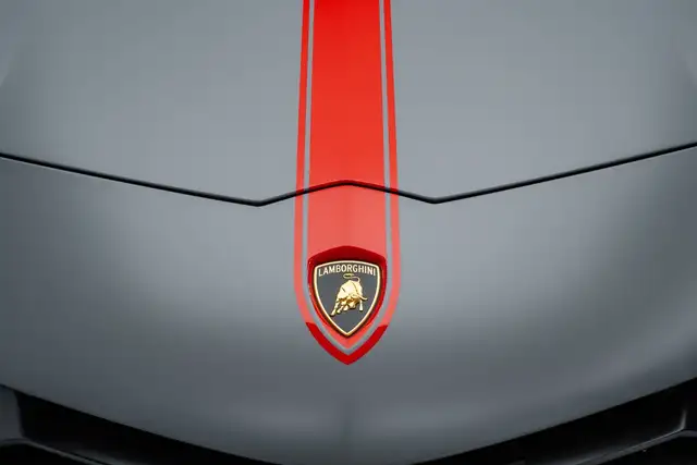 Lamborghini Aventador view 6