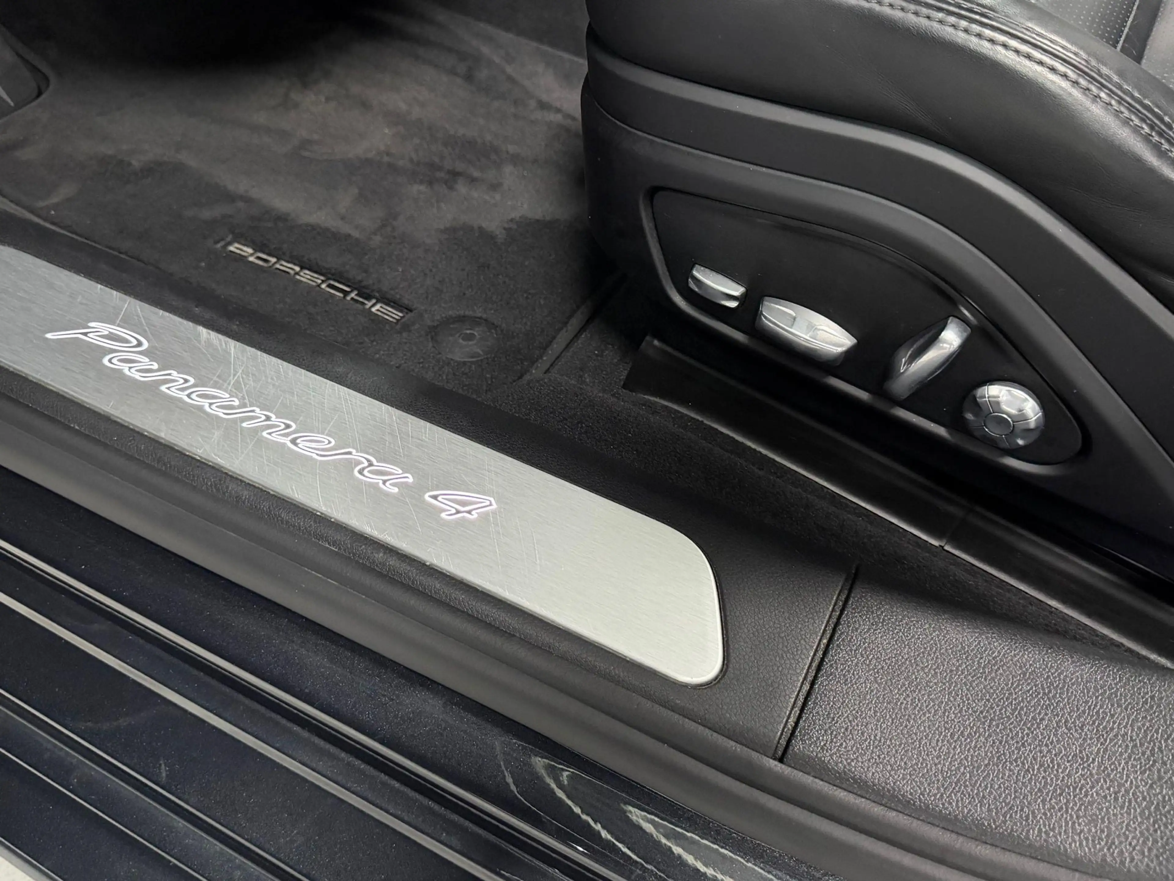 Porsche Panamera 4 Sport Turismo 3.0 V6 Turbo PDK - TOIT PANO - DISTRONIC - CAMERA - PNEUMATIC - BOSE — photo 13