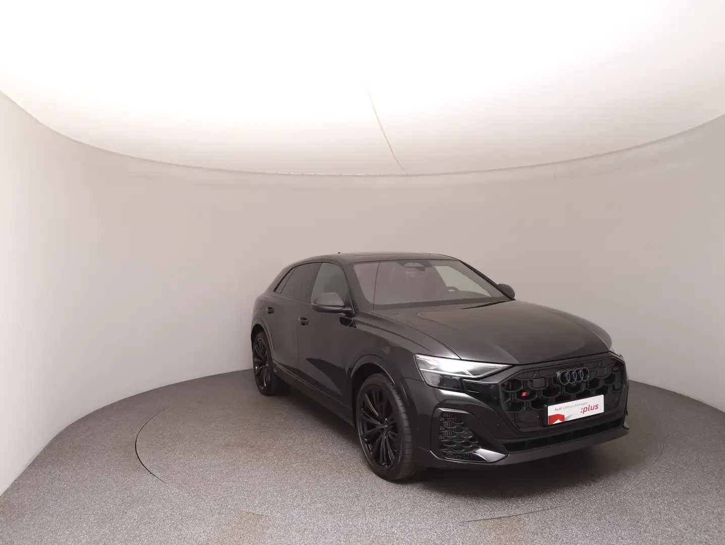 Audi SQ8 TFSI quattro Schwarz - 2
