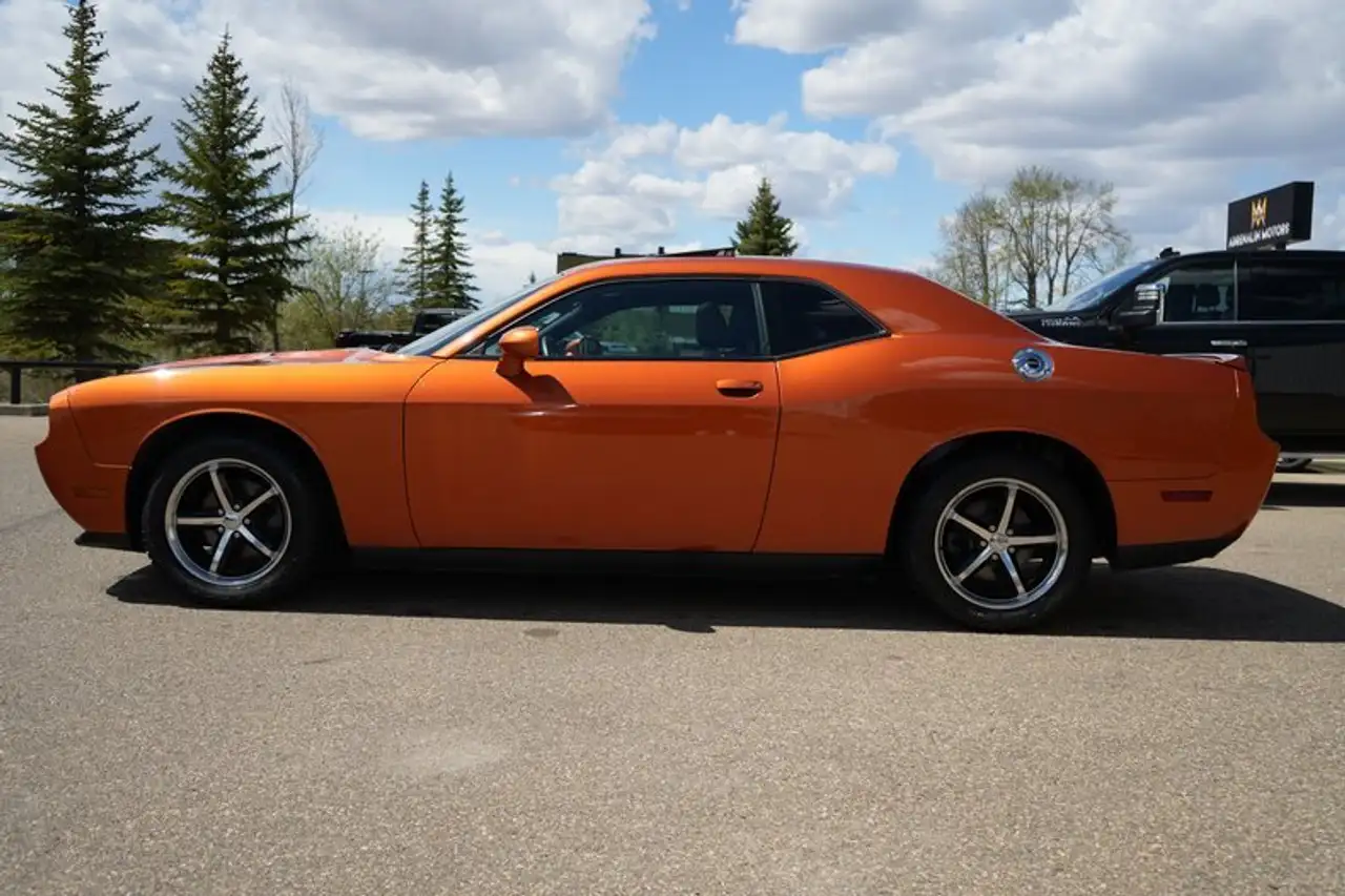 Dodge Challenger снимка Dodge Challenger