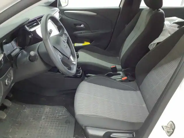 Opel Corsa view 8