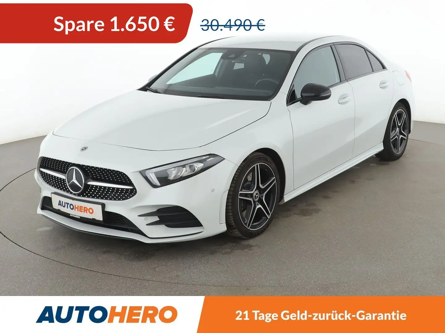 Mercedes-Benz A 250 AMG Line Aut.*NAVI*CAM*PDC*SHZ*MBUX*LED*KLIMA* Weiß - 1