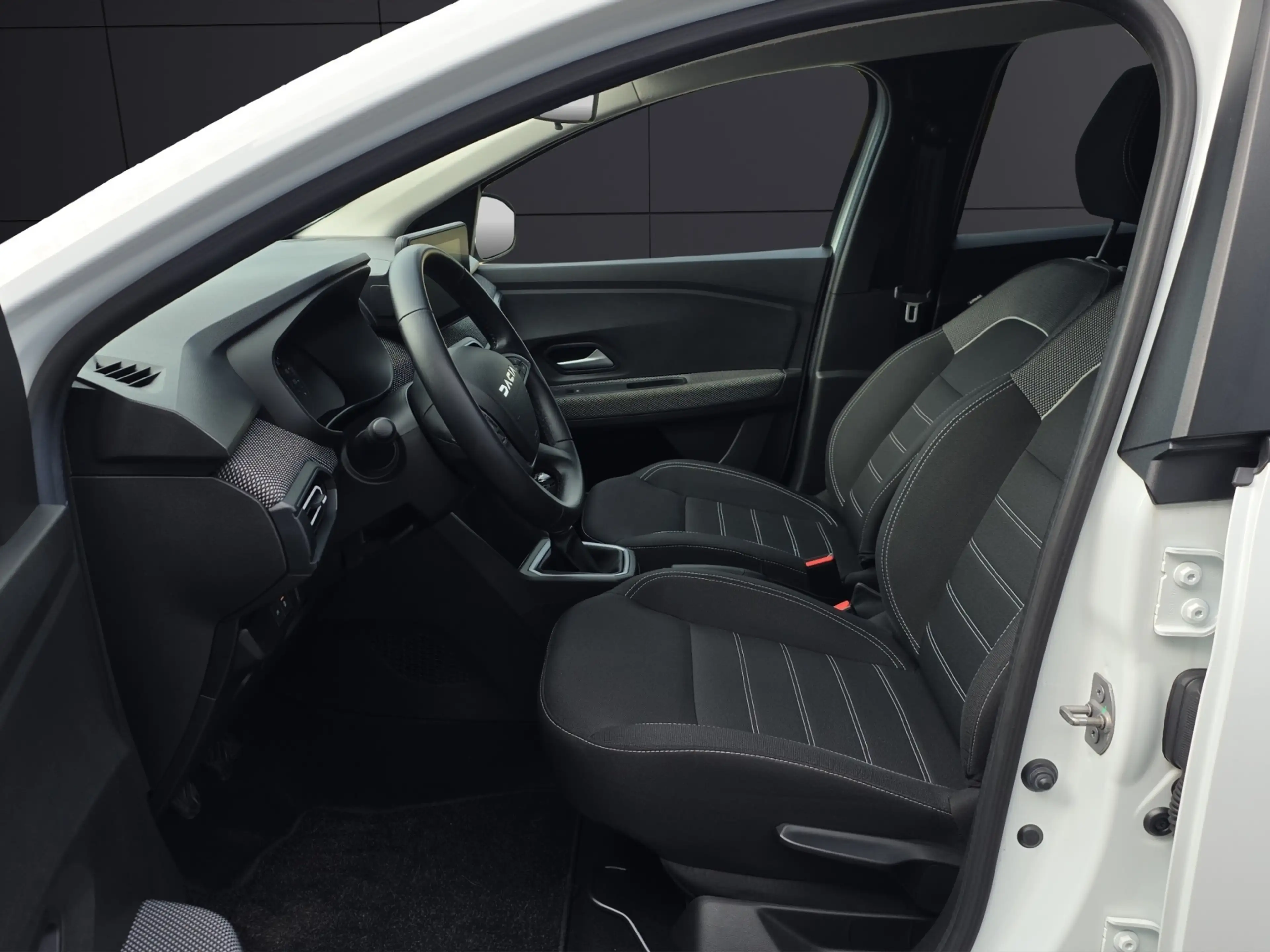 Dacia Jogger Expression ECO-G 100 7-Sitzer Sitzheizung Klimaautomatik Tempomat — photo 10