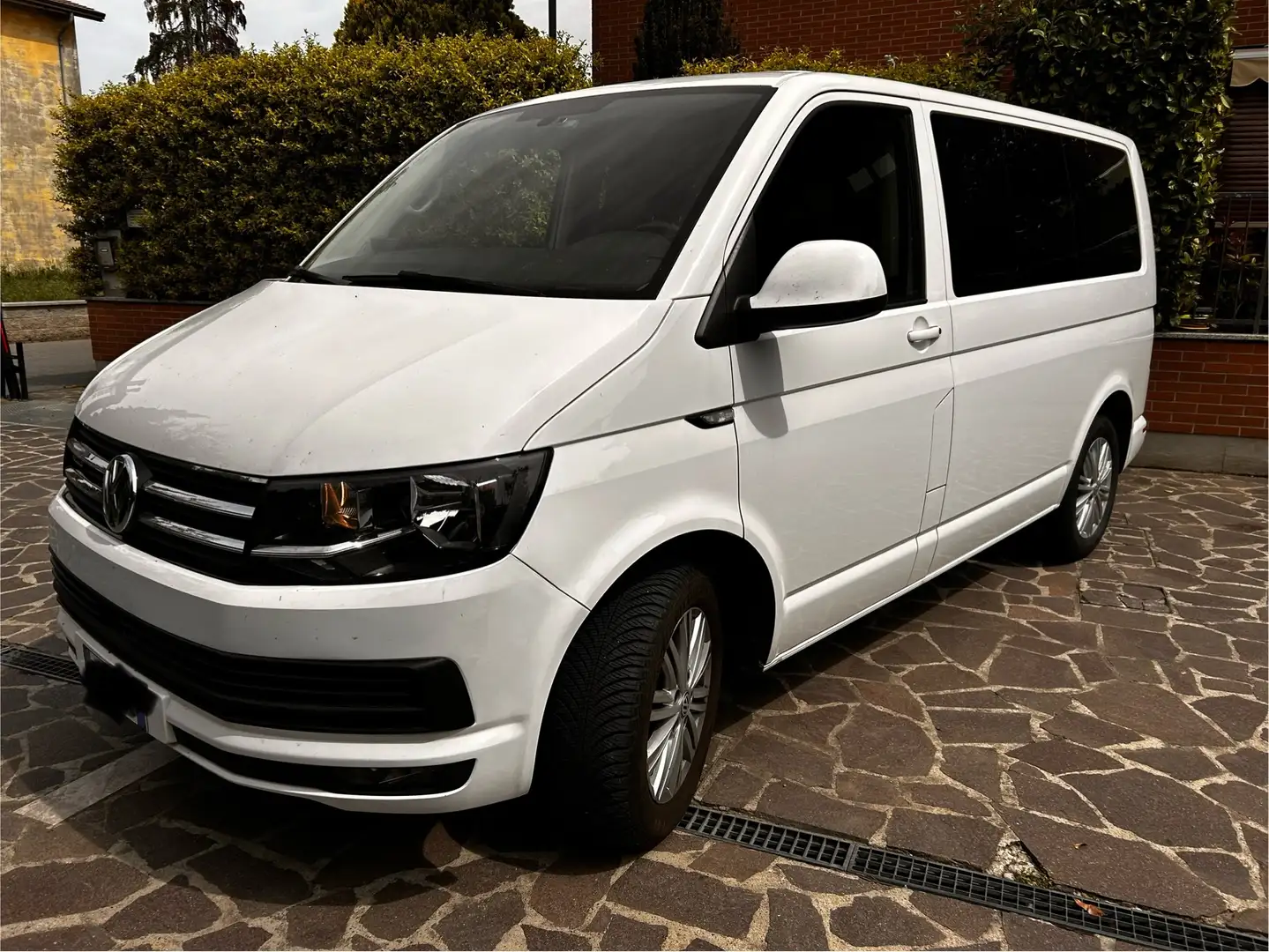 Volkswagen T6 Multivan Multivan 2.0 tdi Comfortline 4motion 150cv Bianco - 1