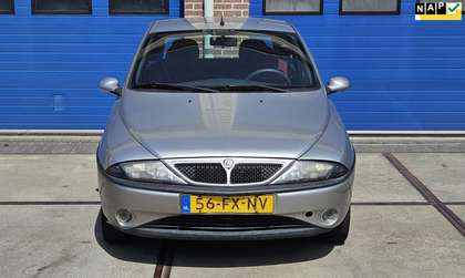 Lancia Ypsilon 1.2 Avantgarde AC