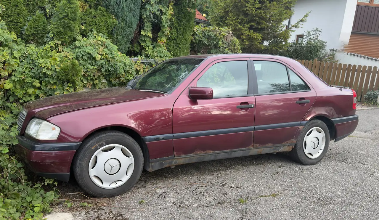 Mercedes-Benz C 200 W202*AUTOMATIK*KLIMA*1.HAND*, foto 1