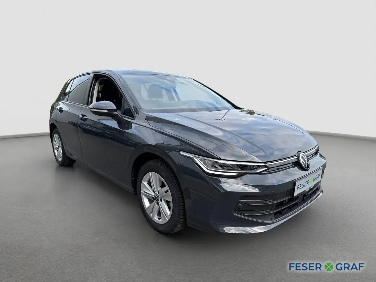 Volkswagen Golf VIII LIFE 1.5 TSI 85kW DSG Navi Kamera AHK Grau - 2