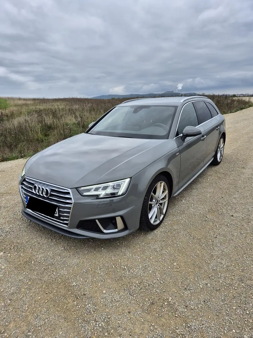 Audi A4 45 TDI quattro sport Grau - 1