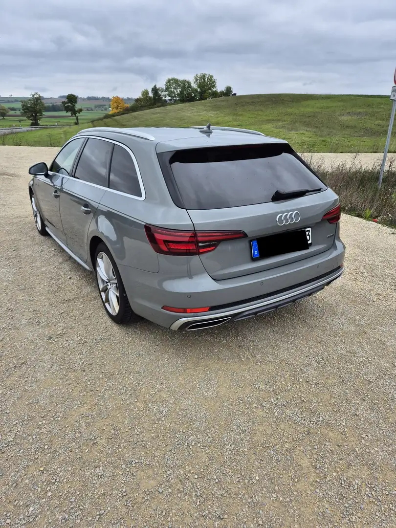 Audi A4 45 TDI quattro sport Grau - 2