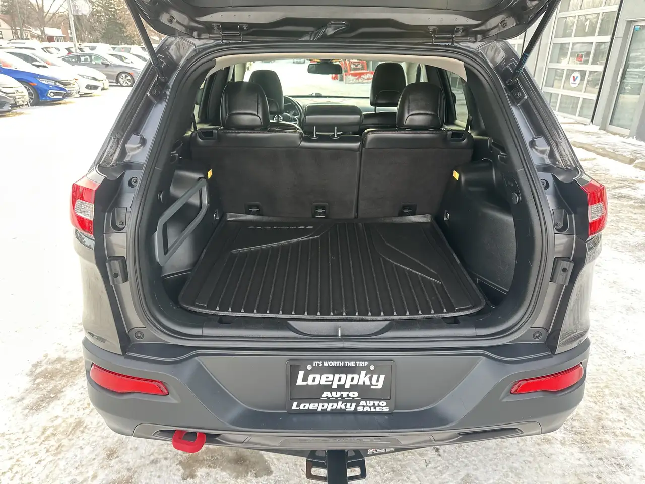 Jeep Cherokee снимка Jeep Cherokee