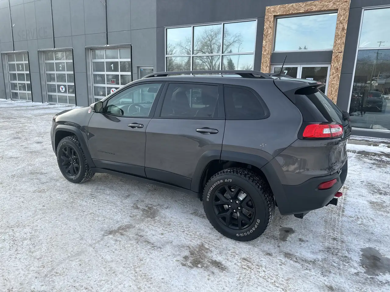 Jeep Cherokee снимка Jeep Cherokee