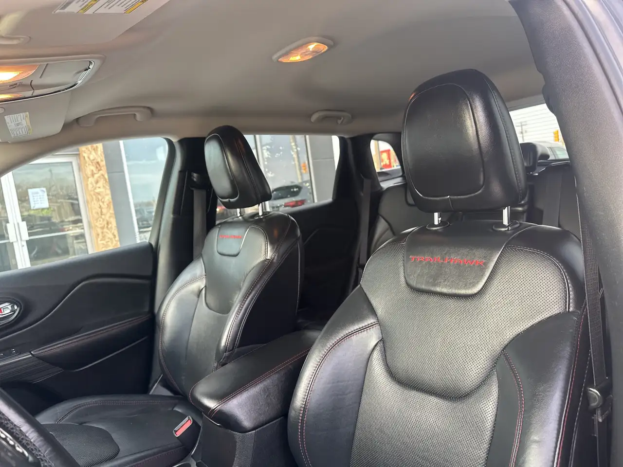 Jeep Cherokee снимка Jeep Cherokee