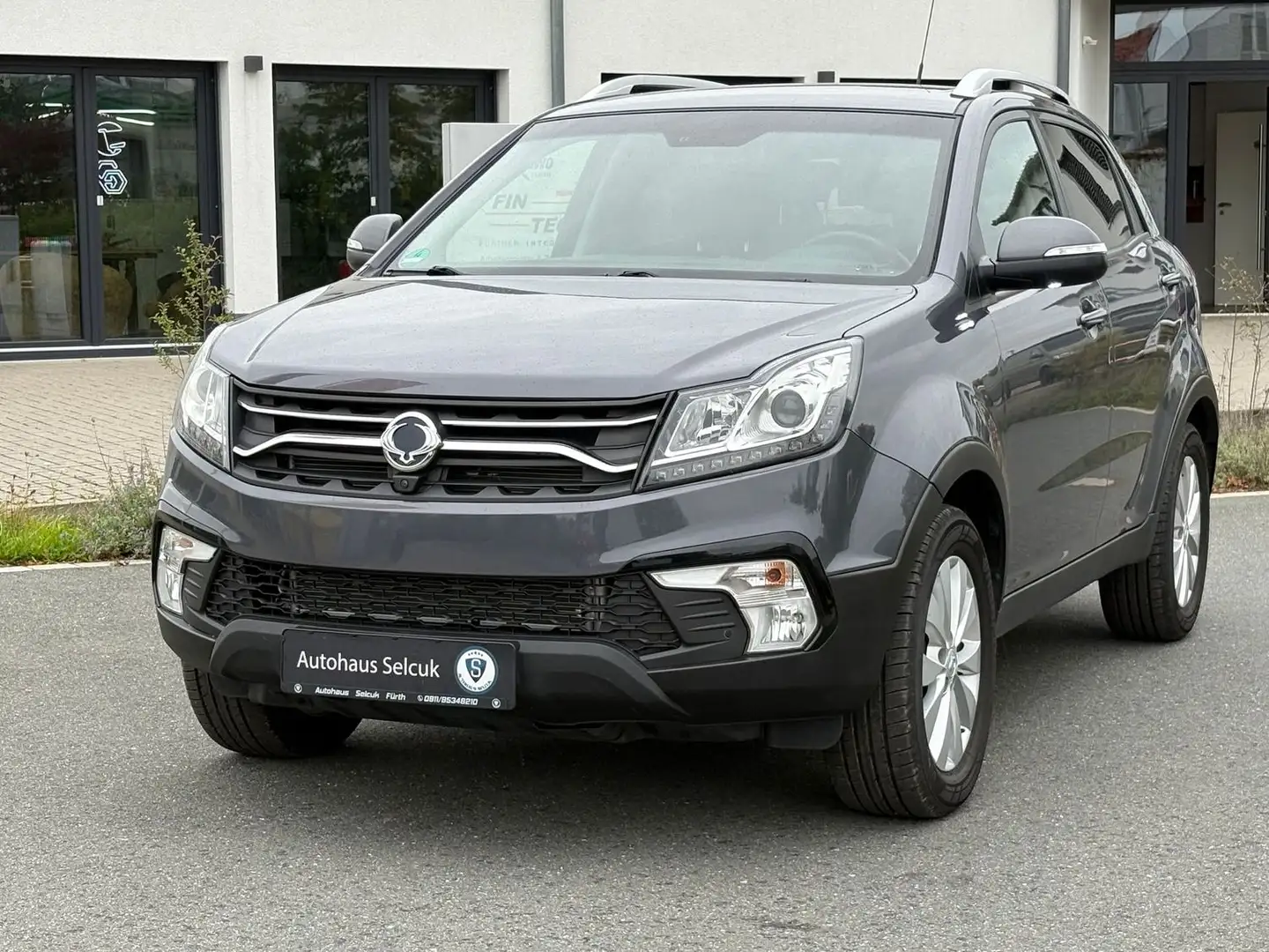 SsangYong Korando Crystal 4x2 *LED*SHZ*Klima*Navi*PDC* Blau - 2