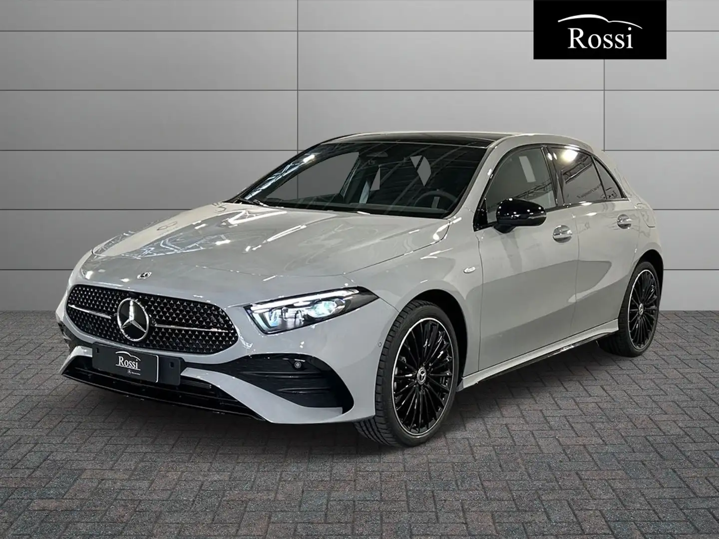 Mercedes-Benz A 250 e con tecnologia ibrida EQ Alpine Grey Edition - 1