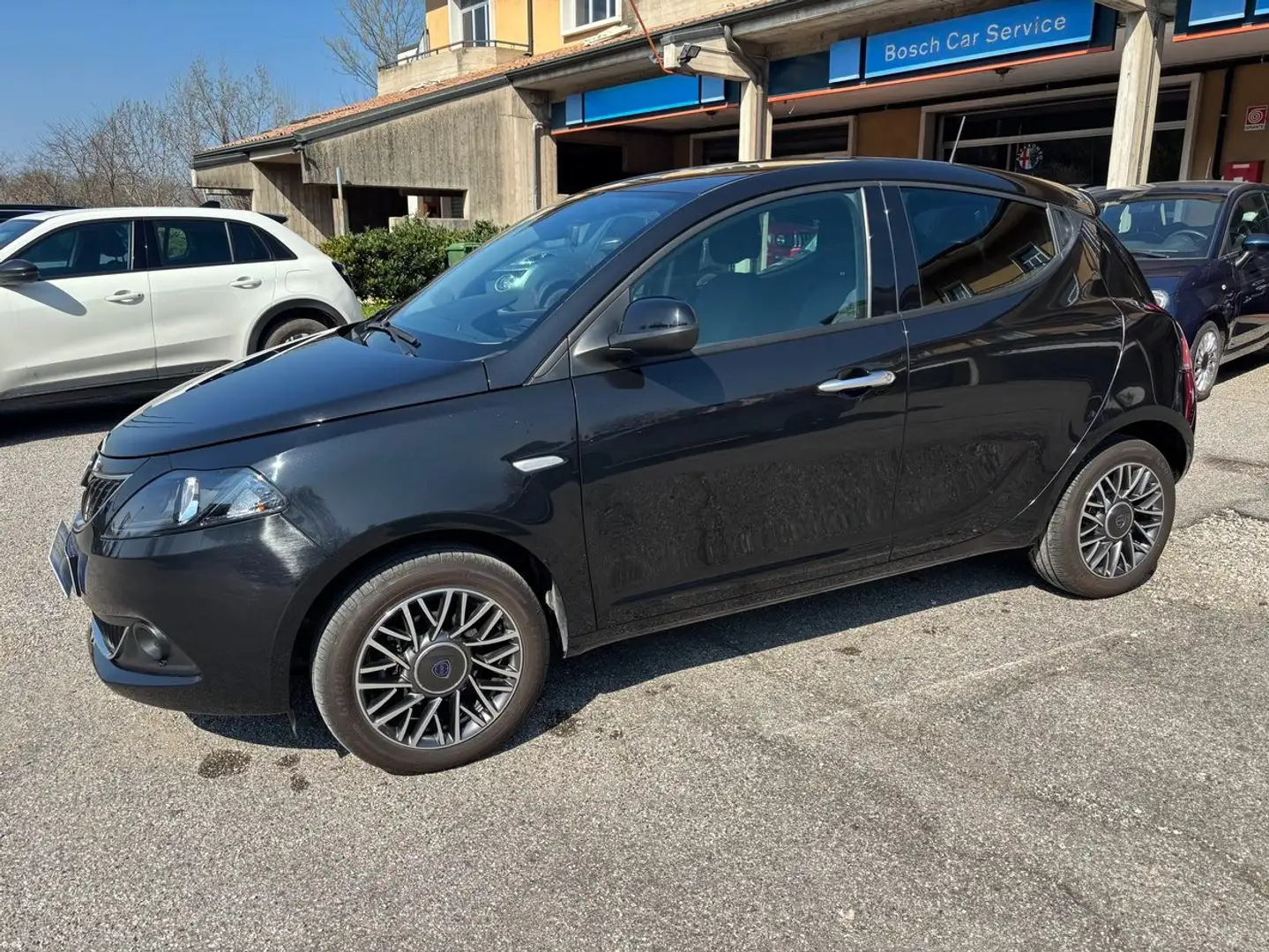 Lancia Ypsilon 1.0 firefly hybrid platinum Nero - 2