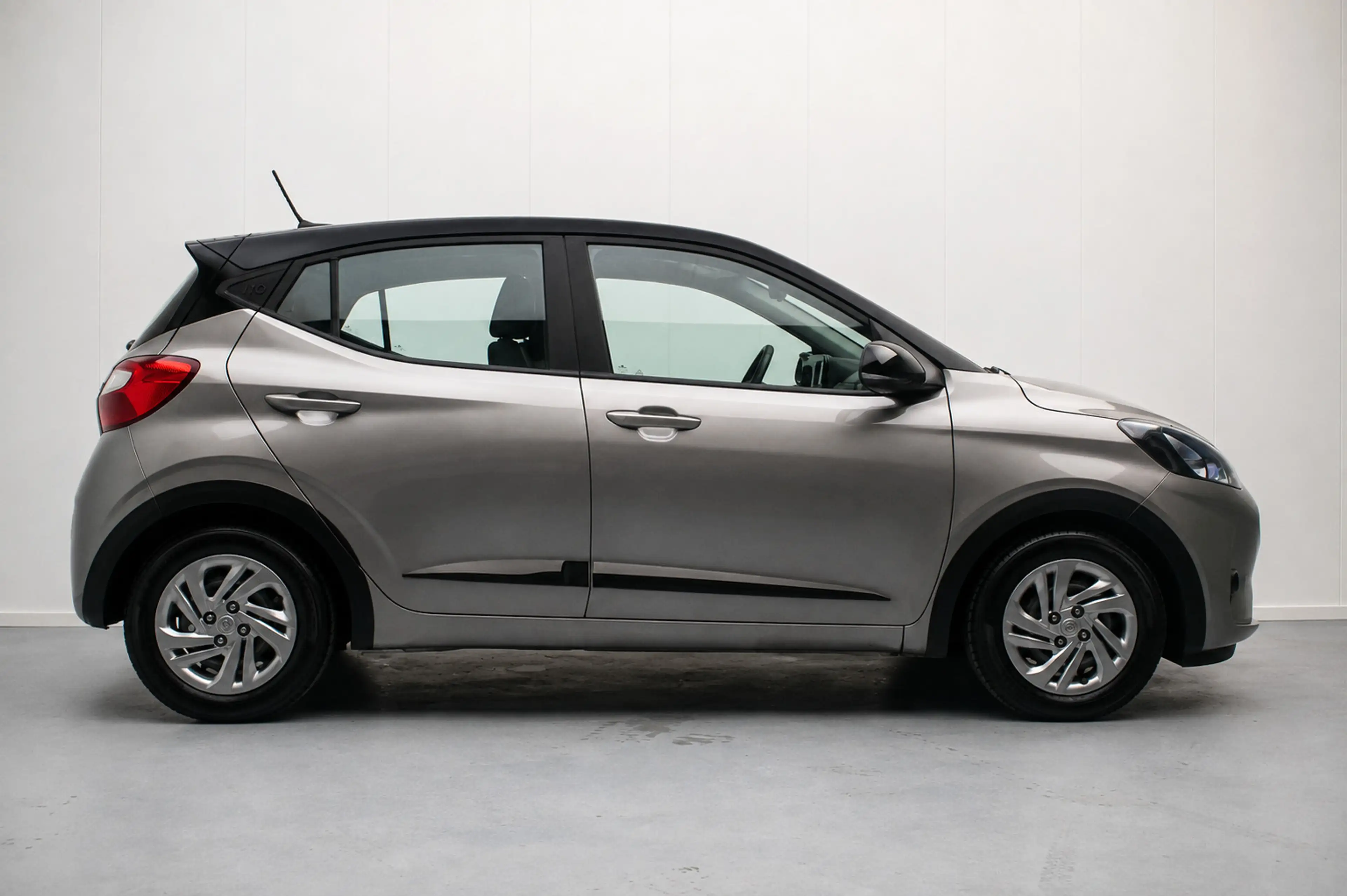 Hyundai i10 Cross 1.0 Comfort NL-auto [ Trekhaak Carplay Airco — photo 21