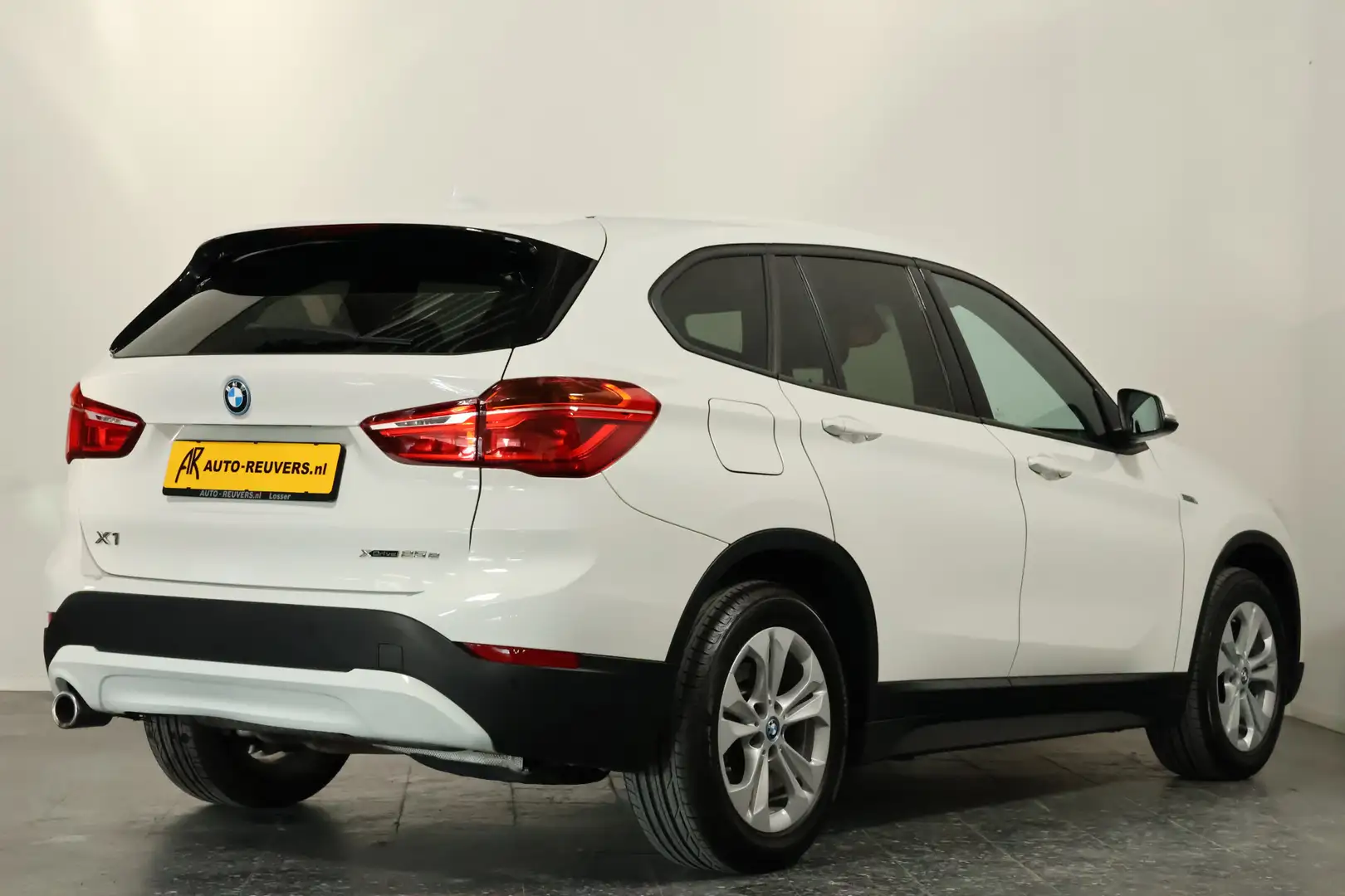 BMW X1 xDrive25e / Navigatie / DAB Weiß - 2