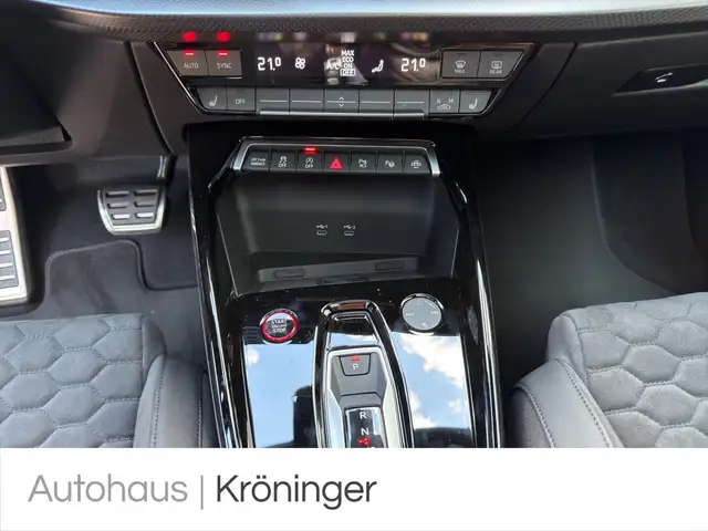 Audi RS3 view 14