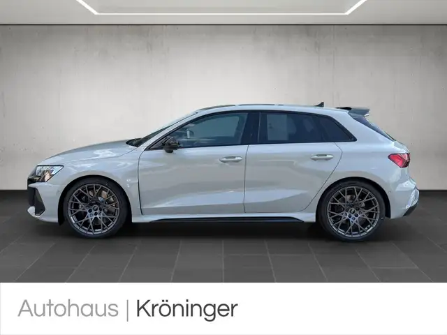 Audi RS3 view 3