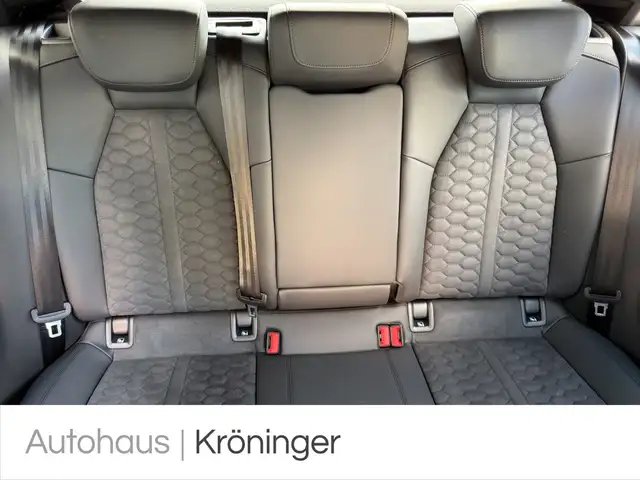 Audi RS3 view 10