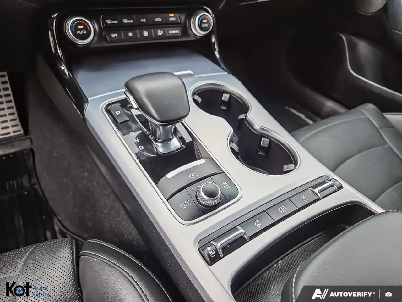 Kia Stinger снимка Kia Stinger
