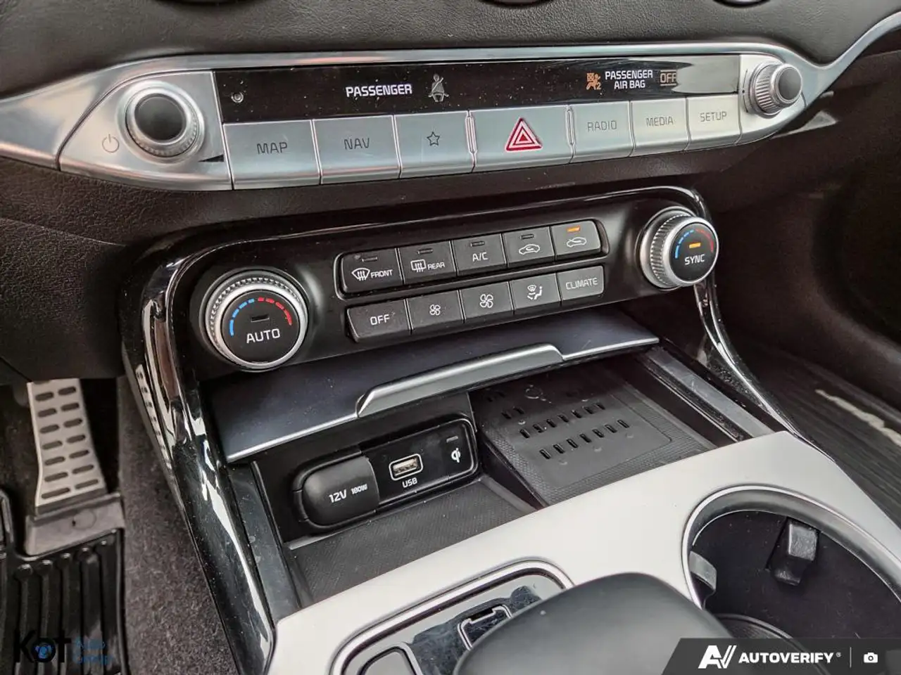 Kia Stinger снимка Kia Stinger