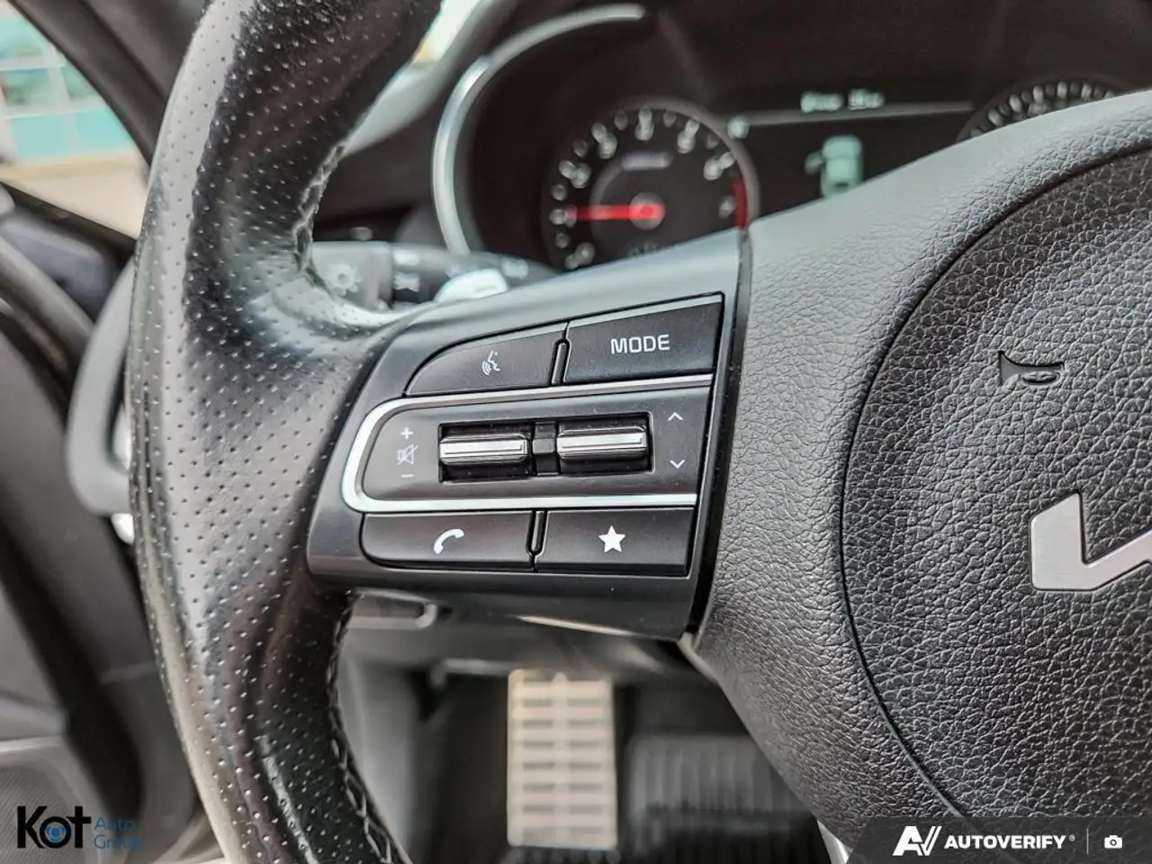 Kia Stinger снимка Kia Stinger