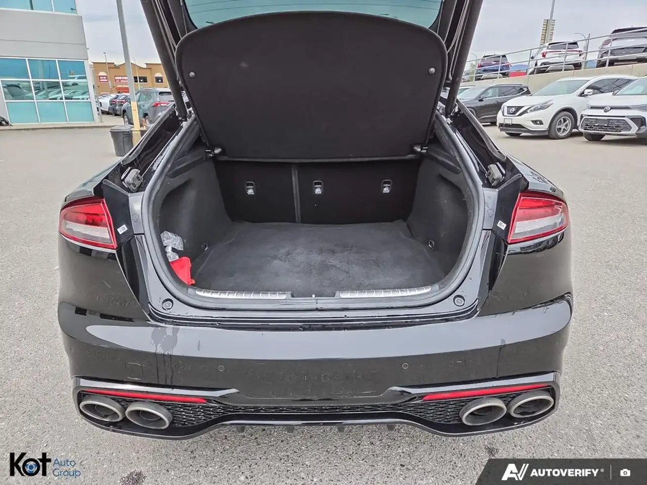 Kia Stinger снимка Kia Stinger