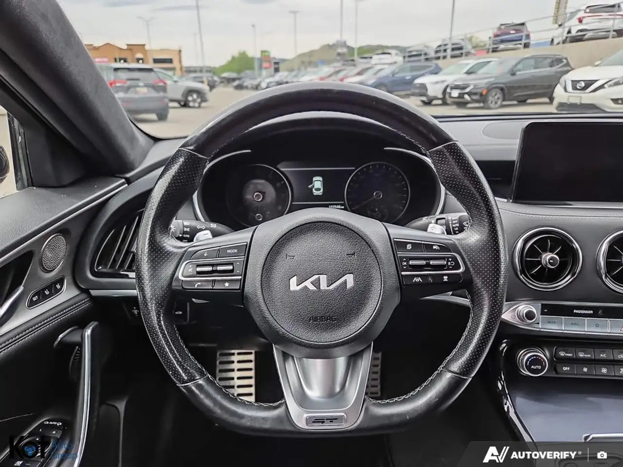Kia Stinger снимка Kia Stinger