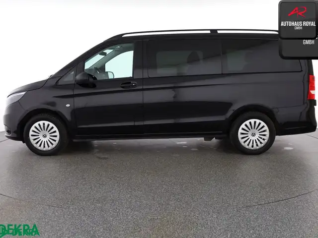 Mercedes-Benz Vito view 2