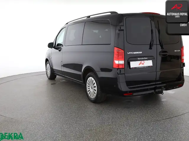 Mercedes-Benz Vito view 3