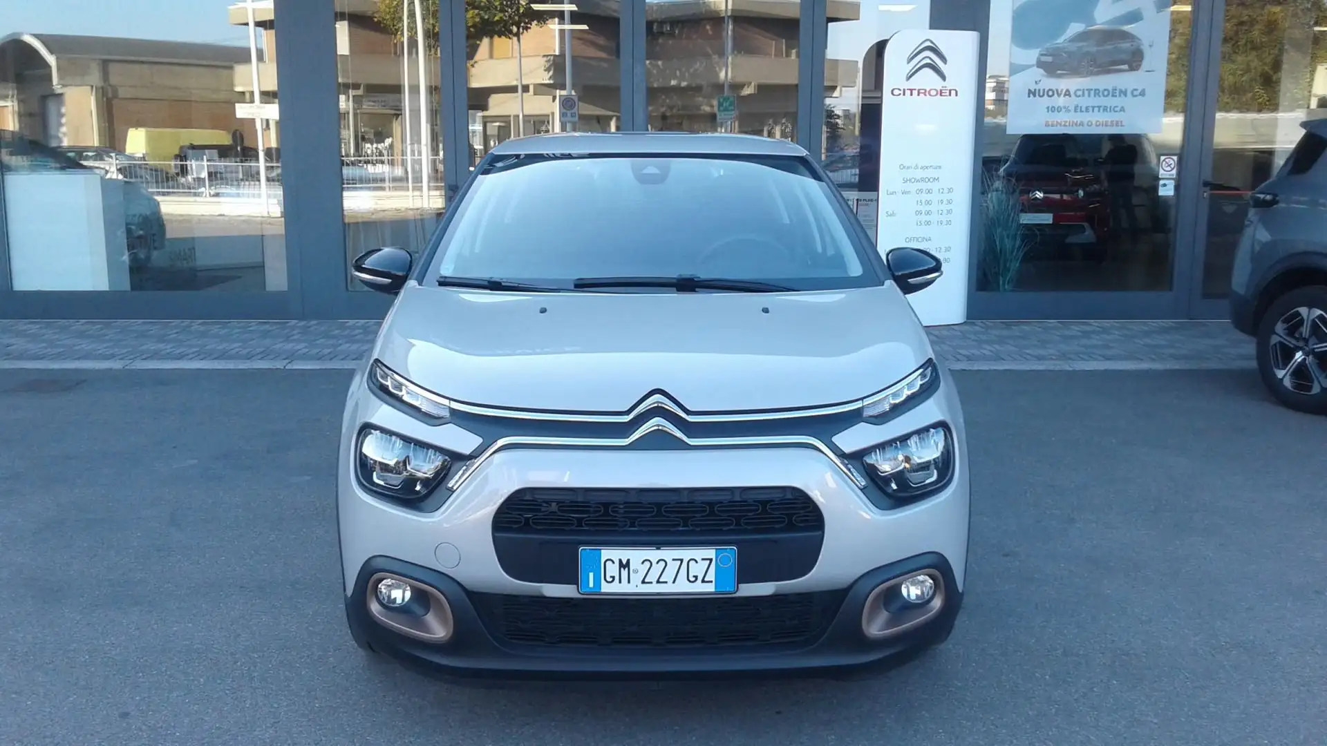 Citroen C3 C3 PureTech 83 S&S C-Series Beige - 2