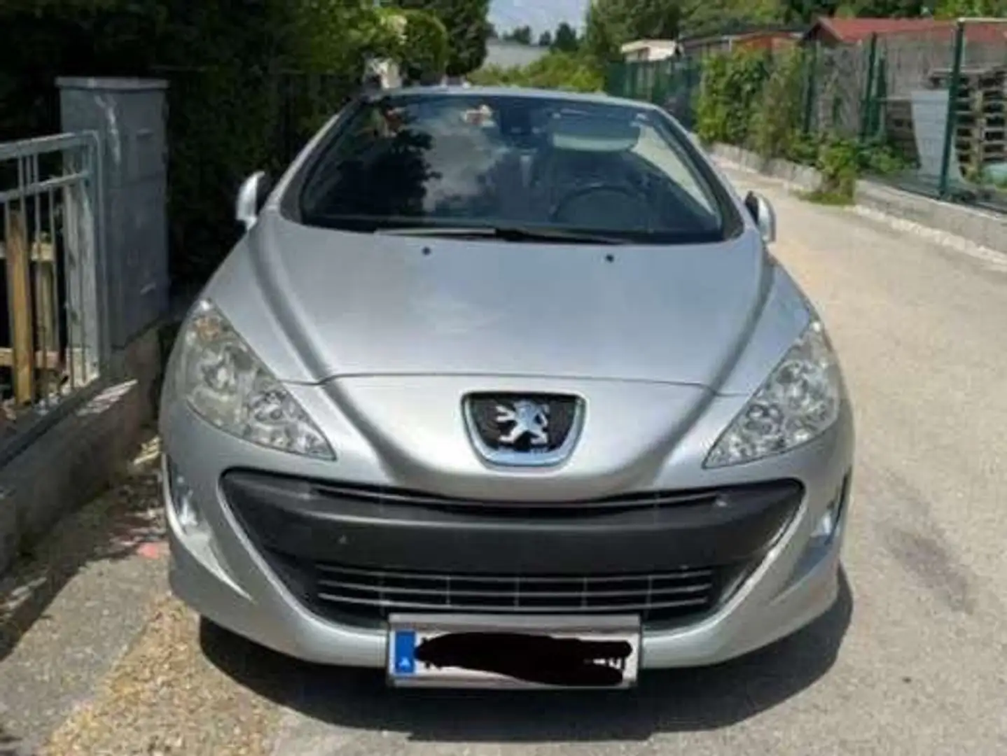 Peugeot 308 308 CC Active Pro 2,0 HDi 140 FAP Silber - 2