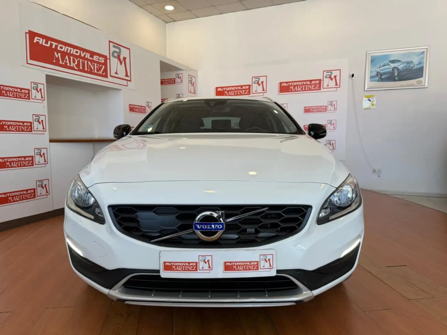Volvo V60 Cross Country D4 Momentum Blanco - 2