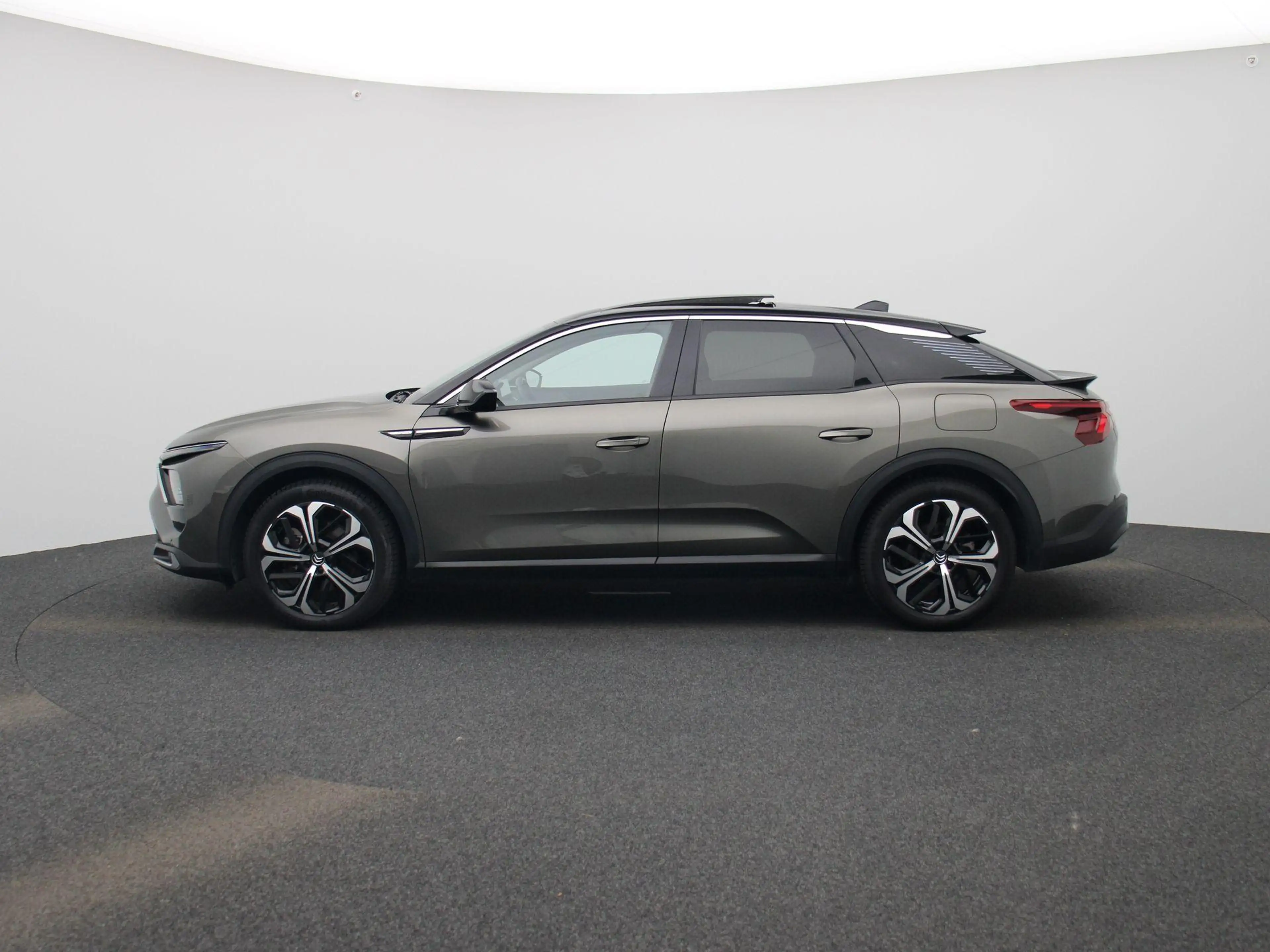 Citroen C5 X 1.6 Plug-in Hybrid 225 Shine AUTOMAAT | PANORAMADA — photo 4