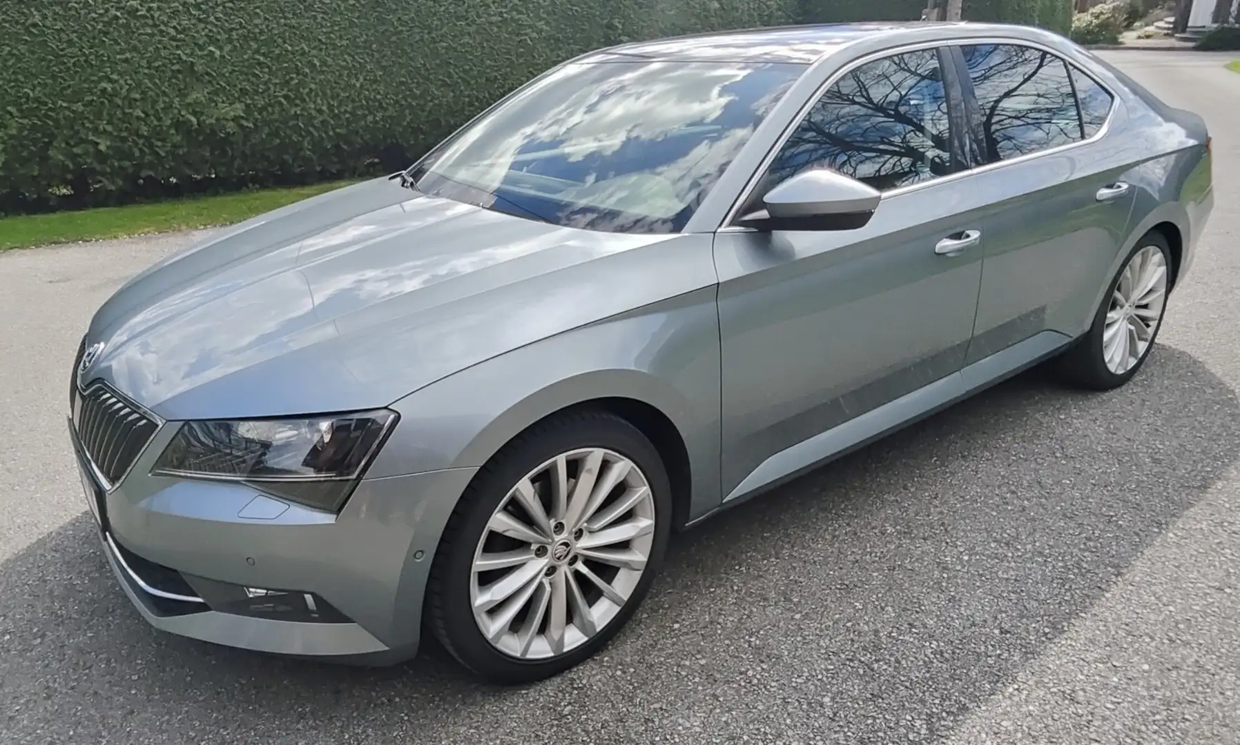 Skoda Superb 2,0 TDI Style DSG - 1