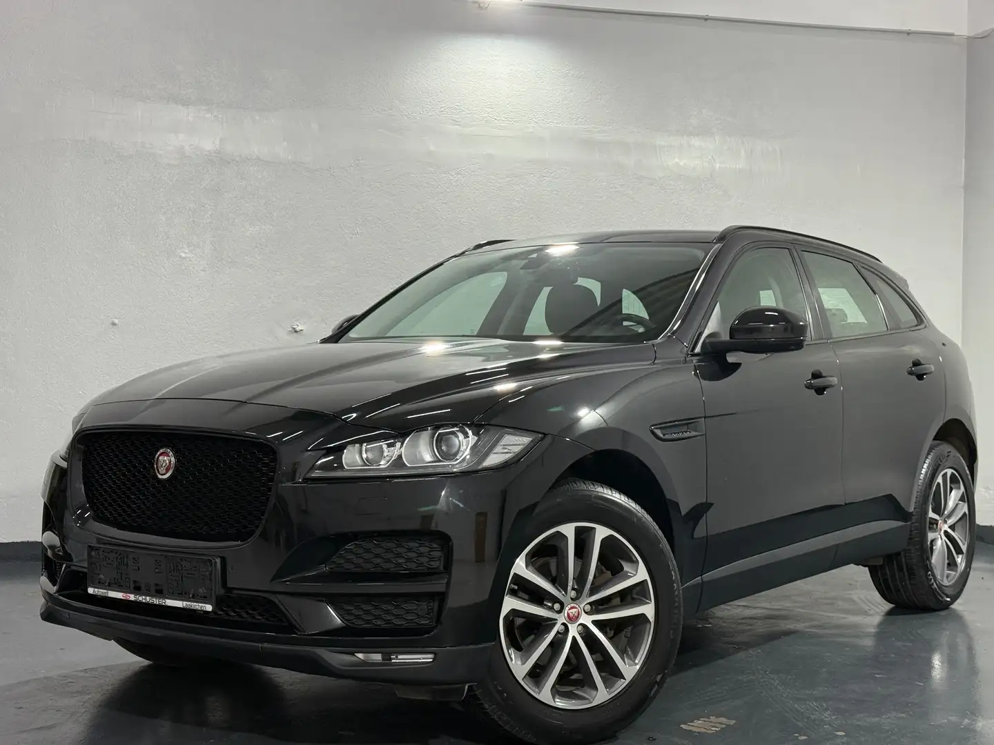 Jaguar F-Pace Pure - 1