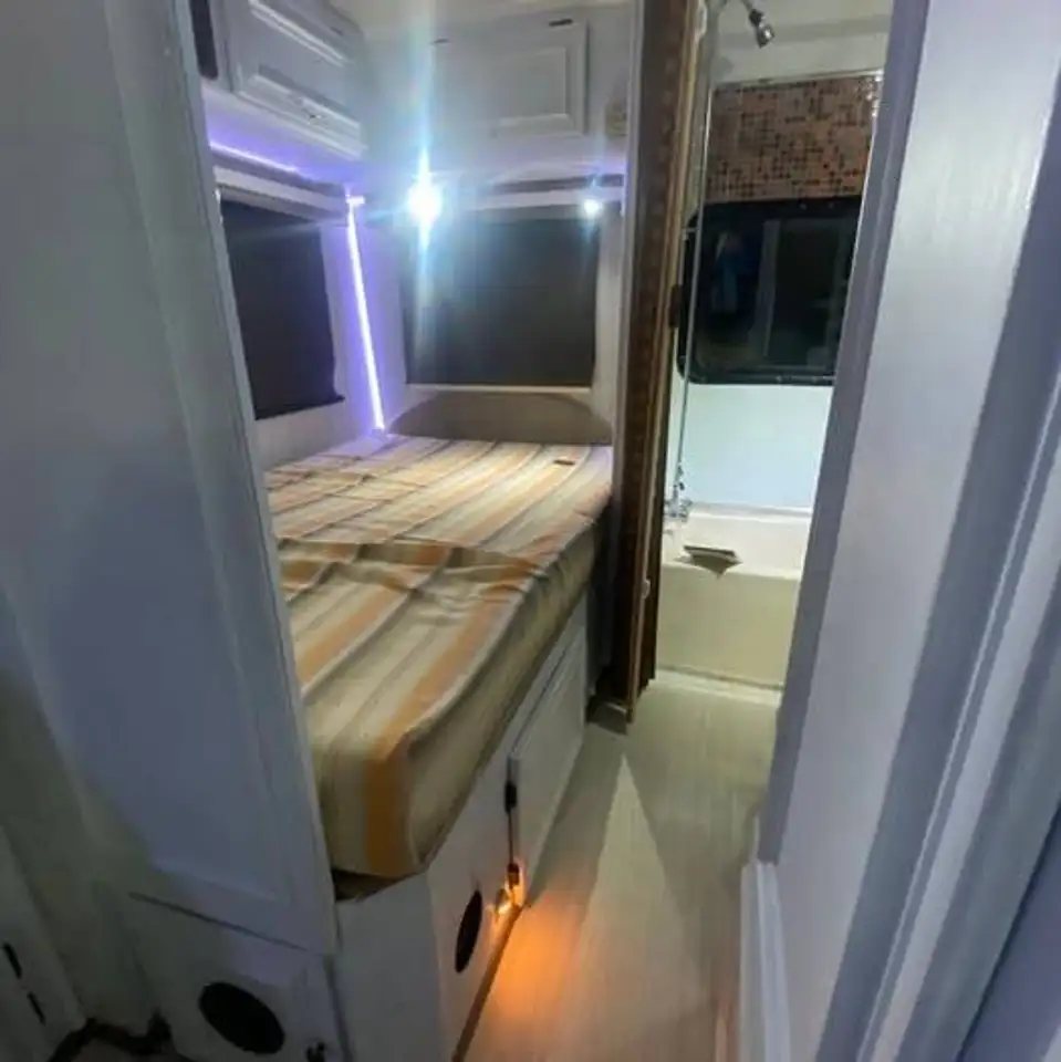 Caravans-Wohnm Chrysler motor nome, foto 3