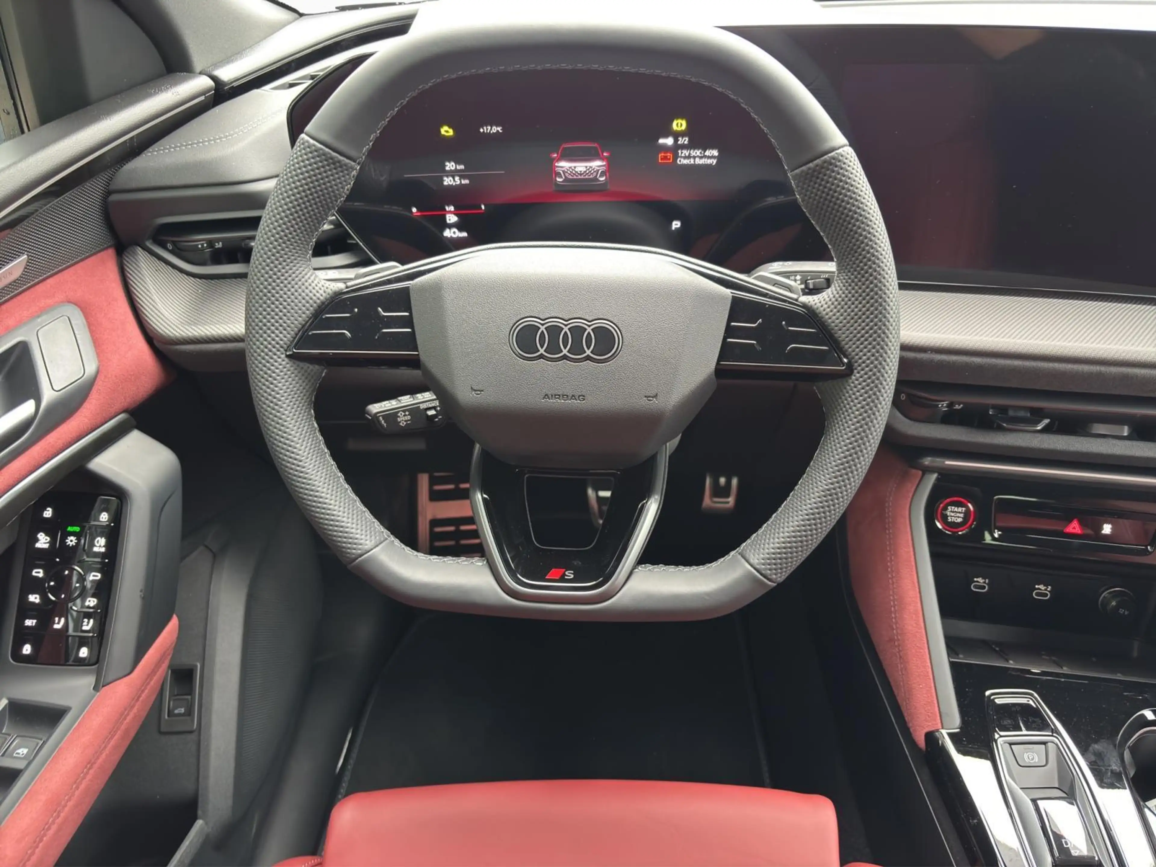 Audi SQ5 edition one mythosschwarz — photo 10