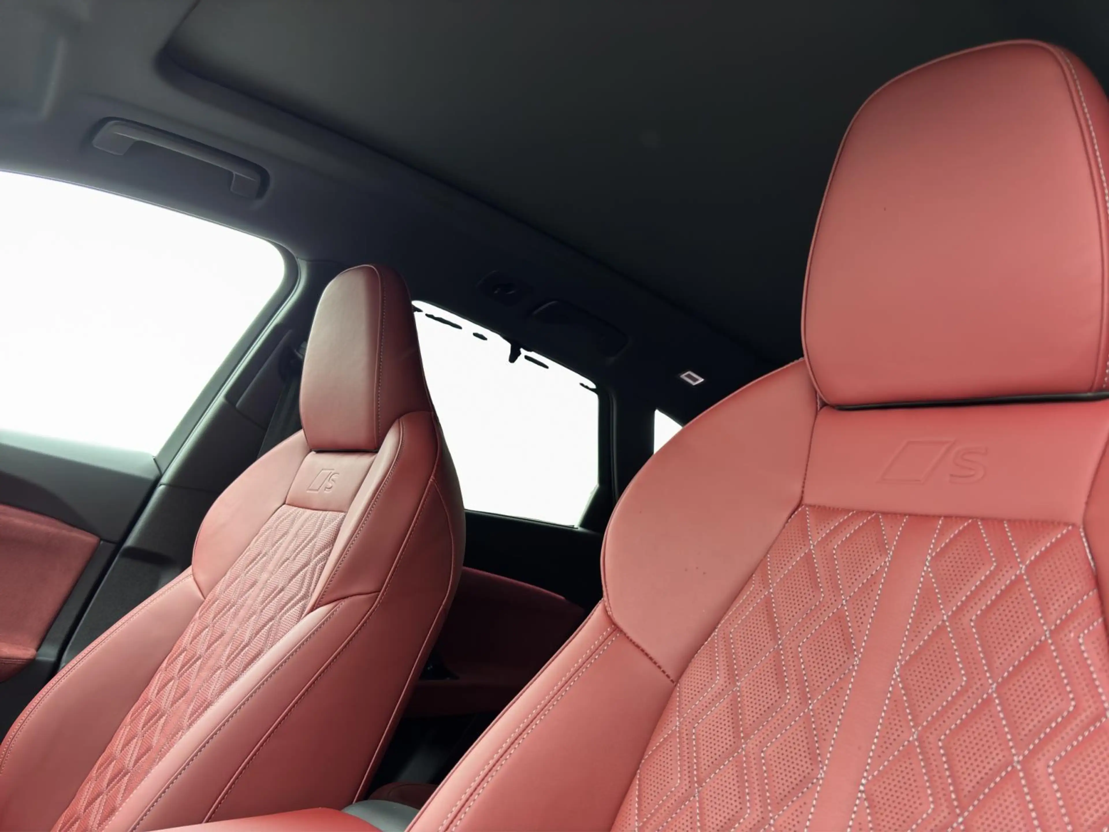 Audi SQ5 edition one mythosschwarz — photo 15