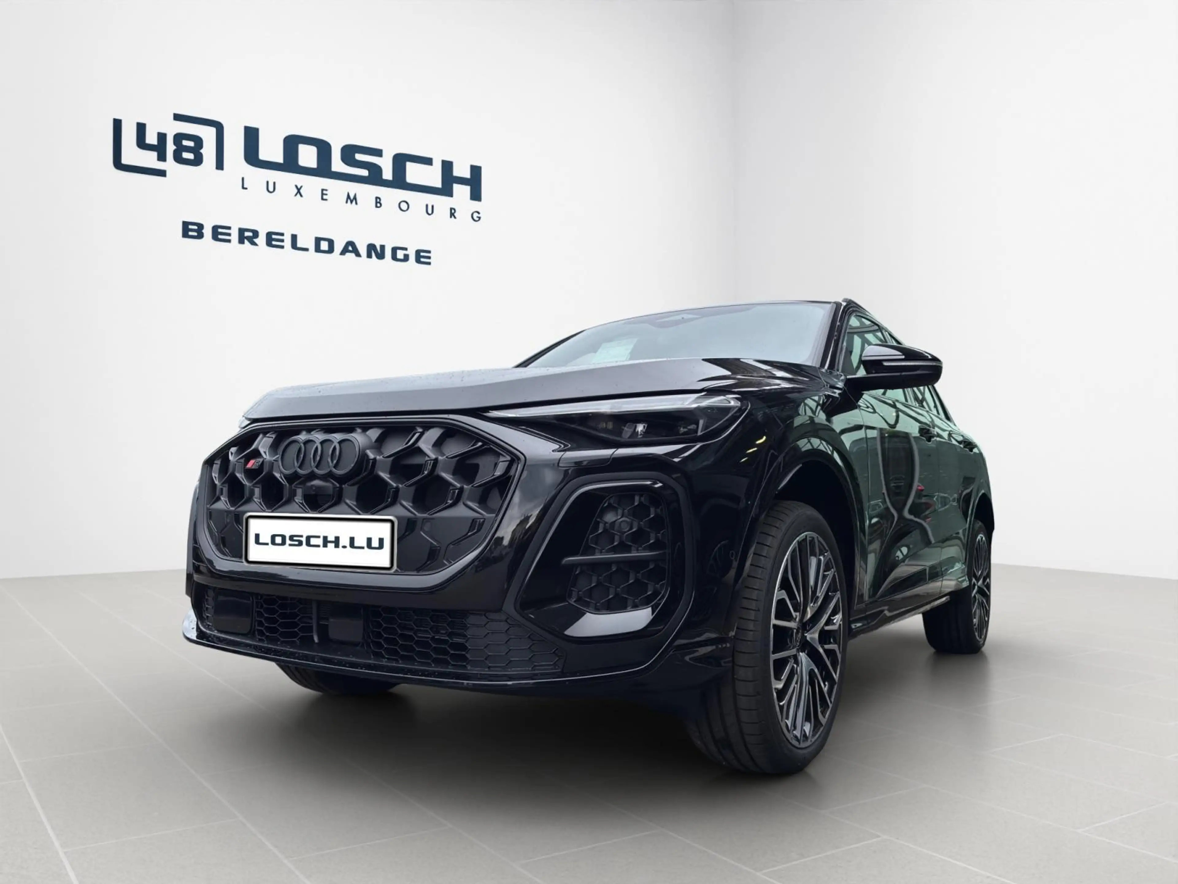 Audi SQ5 edition one mythosschwarz — photo 4