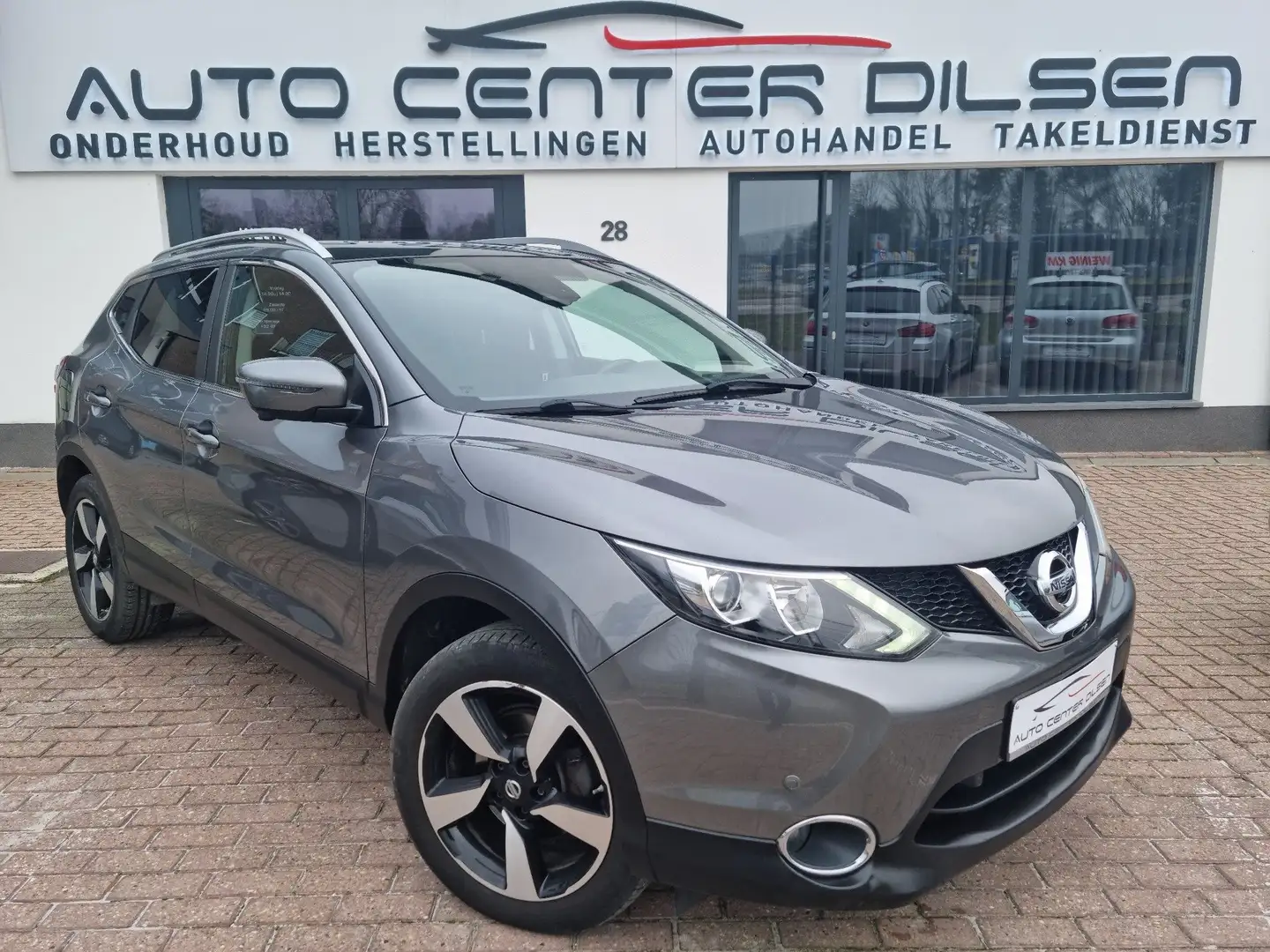 Nissan Qashqai 1.2i Automaat 96 000 km|360°|12M garantie| Grijs - 1