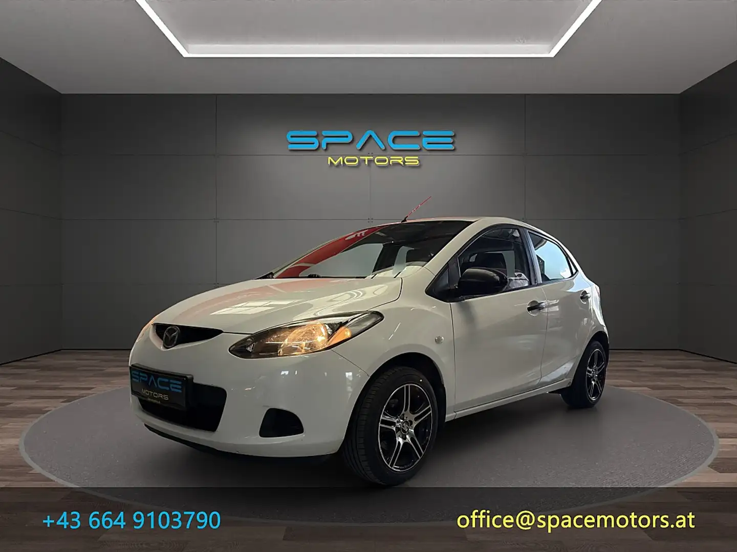 Mazda 2 Mazda2 1,3i CE Pro Weiß - 1