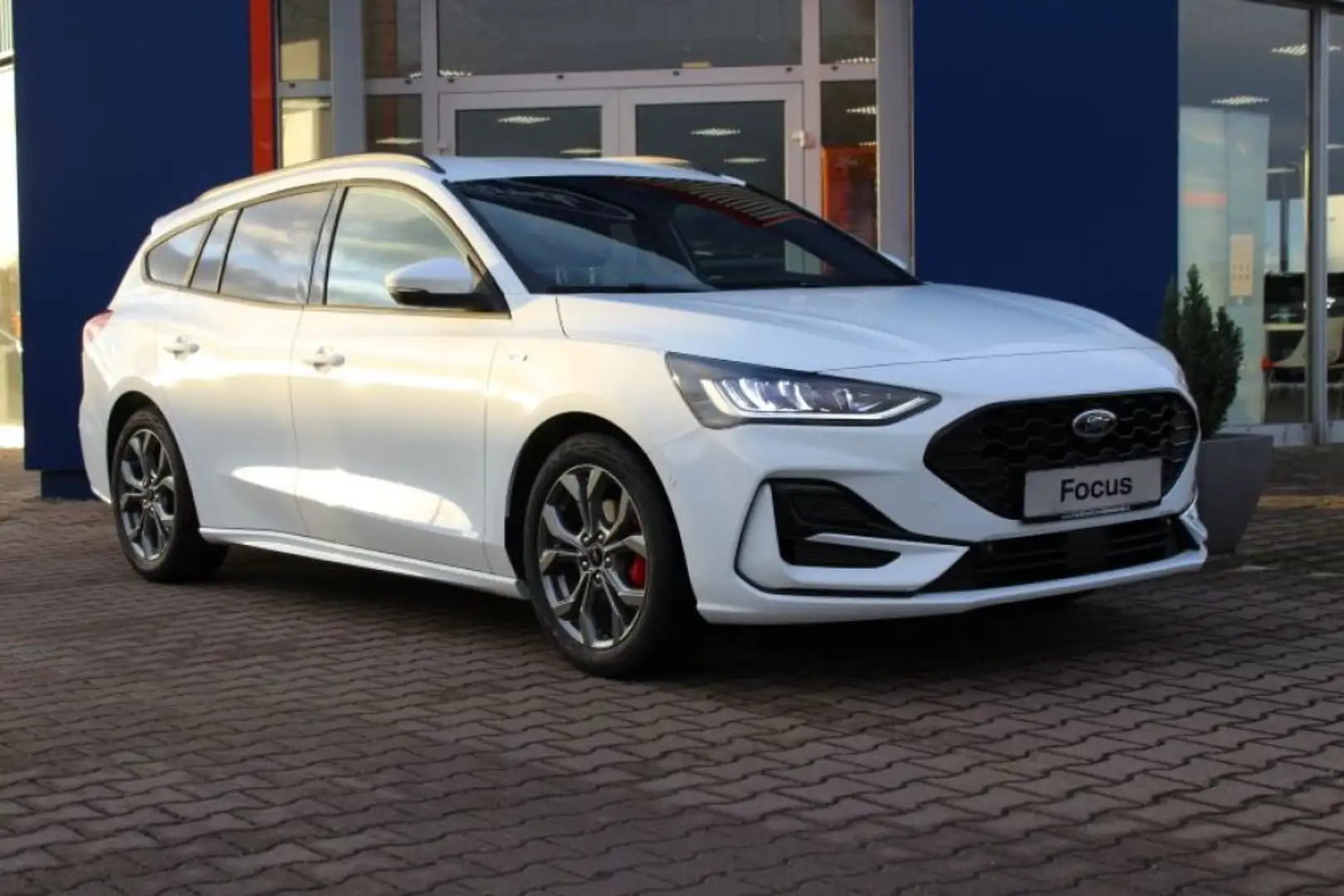 Ford Focus Turnier 1.0 EcoBoost Hybrid ST-LINE (DEH) Weiß - 1